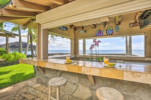 Bar (en la propiedad)