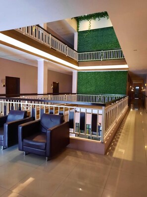 Lobby sitting area - Rahat Icon Hotel (Tanjung Pandan)
