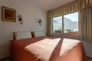 1 bedroom, iron/ironing board, free WiFi, bed sheets - Cozy Apartment with Private Terrace, Roof Top and Air Conditioning (Nerja)