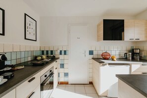 Fridge, oven, electric kettle, toaster