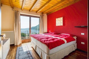 3 dormitorios, tabla de planchar con plancha, wifi gratis y ropa de cama
