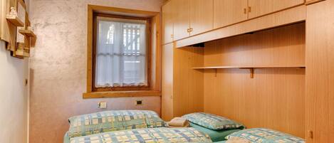 2 makuuhuonetta, ilmainen Wi-Fi, vuodevaatteet