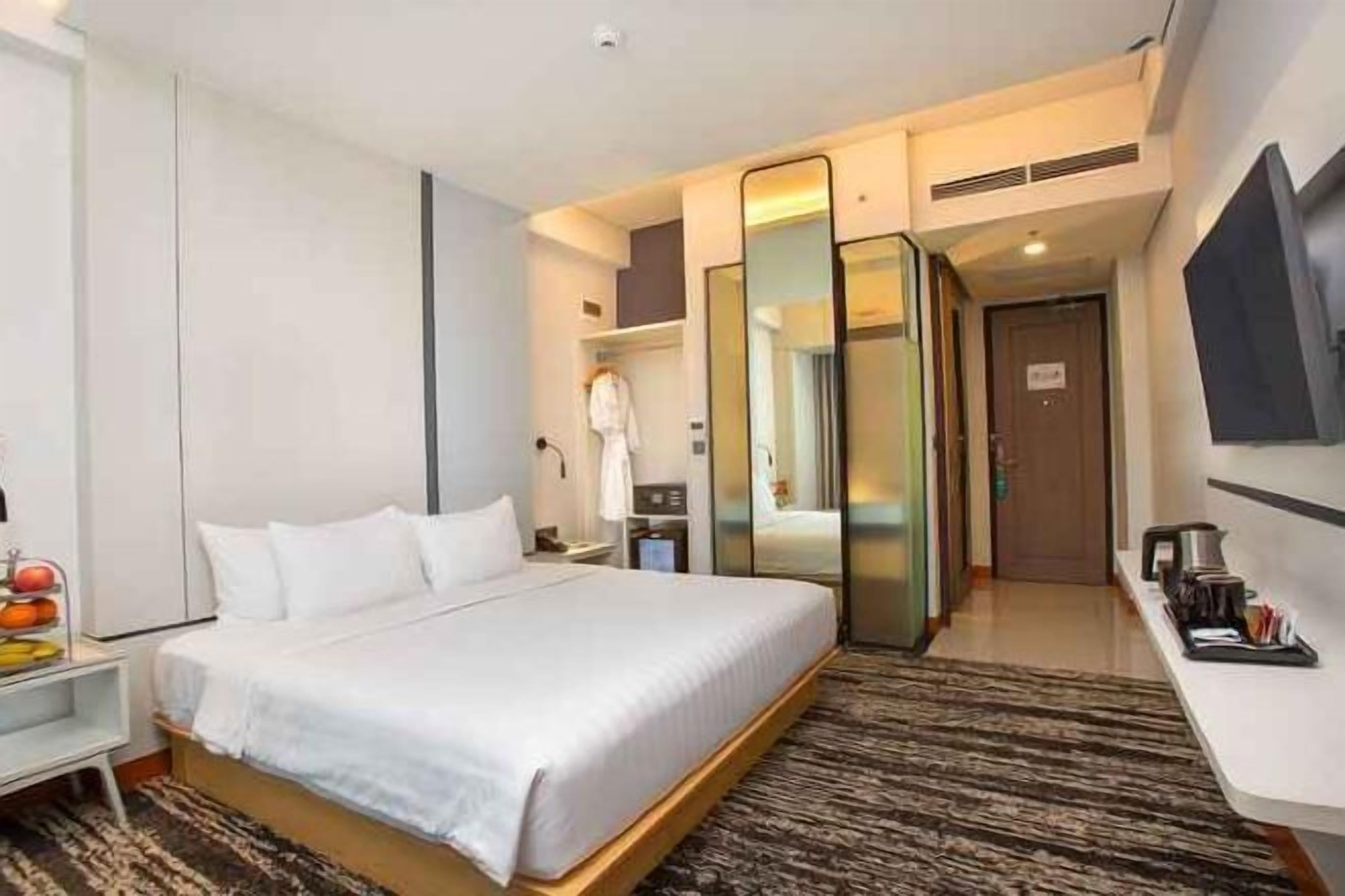 Habitacions insonoritzades, planxa i posts de planxar i wifi gratuïta 