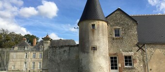 Cozy Countryside Gite with Private Garden Near Loire Castles