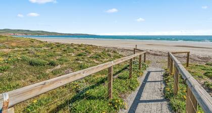 The LoveShack ~ Silver Sands - Family Entertainer Surrounded by Sea, Scrub & Hills