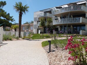 Exterior - Accessible apartment with balcony, pool, parking, and beach in La Tranche-sur-Mer (La Tranche-sur-Mer)