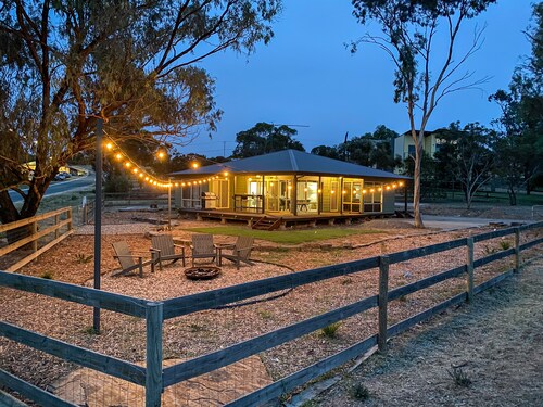 River Murray Escape: The Weekender Bowhill [Winter Bonus $100 Store Credit]