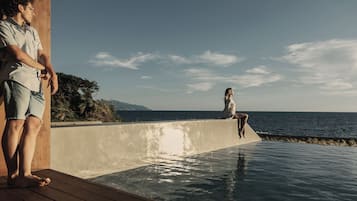 An infinity pool