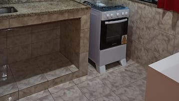 Fridge, microwave, stovetop, blender