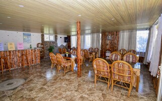 Se sirven almuerzos, cenas y brunches