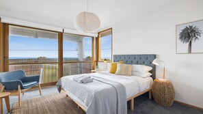 4 habitaciones, tabla de planchar con plancha, internet y ropa de cama