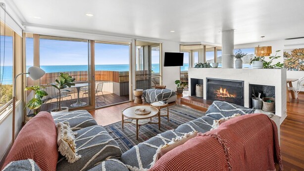 Living area - Nautica Breath Taking Ocean Views Beachfront (Lorne)