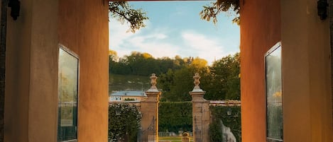 Vue sur la campagne depuis l’hébergement