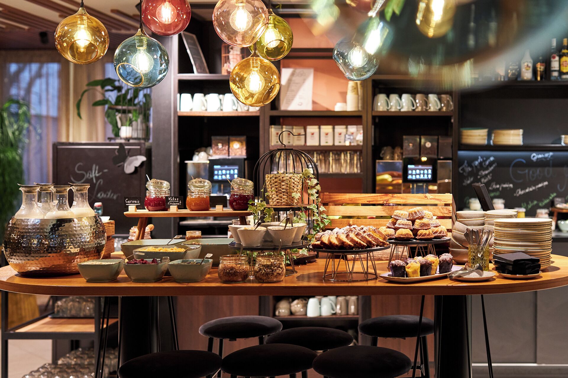 Tägliches Frühstücksbuffet gegen Gebühr