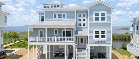 المنشأة من الخارج