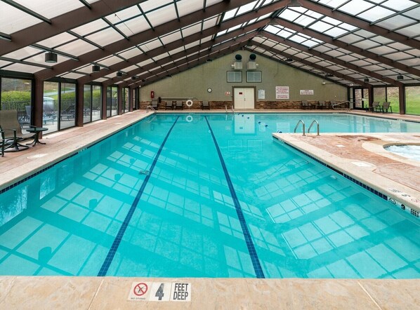 Piscina coberta i piscina climatitzada
