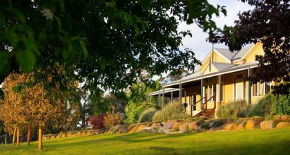 Loddon Retreat- a picturesque country escape outside of Glenlyon