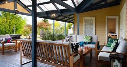 Loddon Retreat- a picturesque country escape outside of Glenlyon