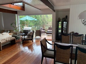 Vue depuis lâhĂ©bergement