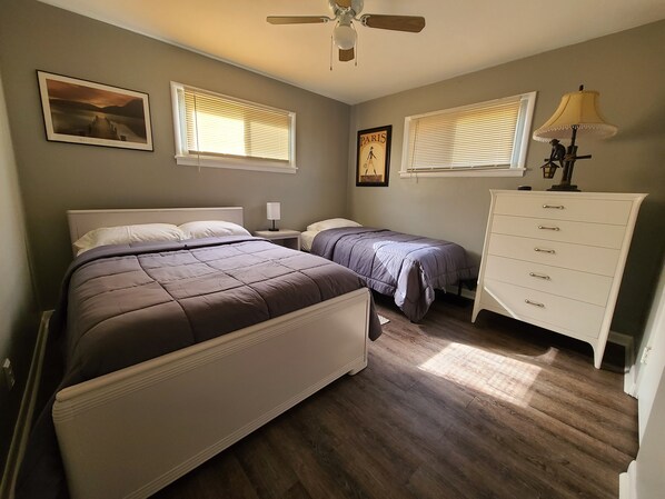 2 chambres, bureau, fer et planche à repasser, Wi-Fi gratuit