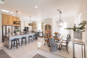 Dining - Colombia Retreat at the Ledges Golf Course *Private Pool & Hot Tub* (Saint George)