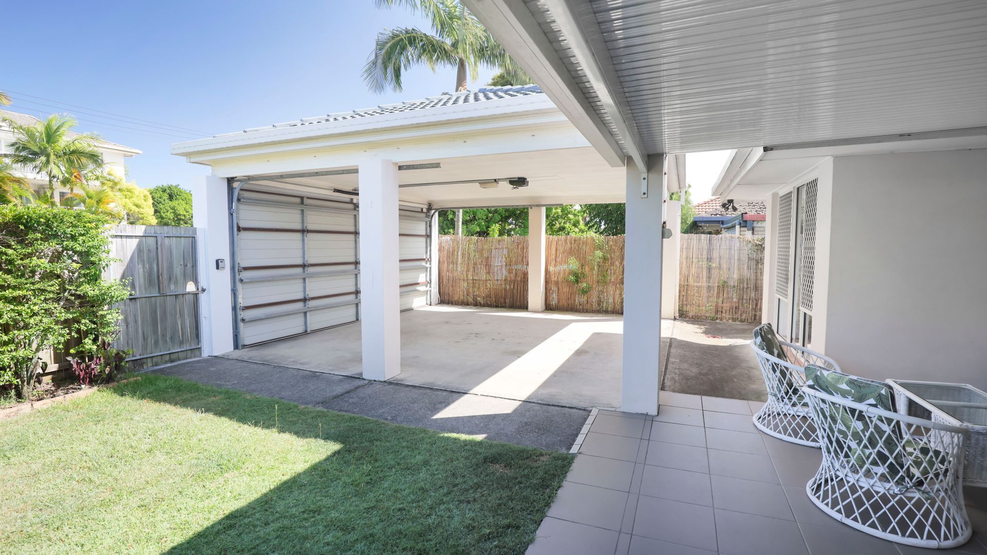 Happy Dayz - Palm Beach Dog Friendly Beach House — image 23