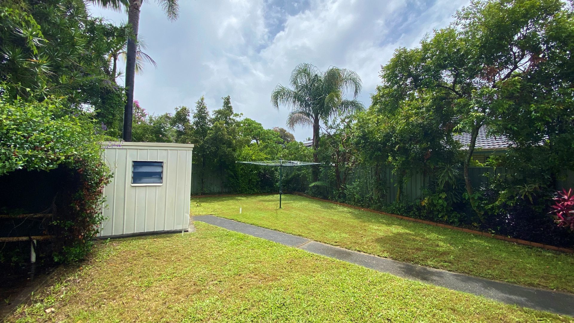 Happy Dayz - Palm Beach Dog Friendly Beach House — image 24