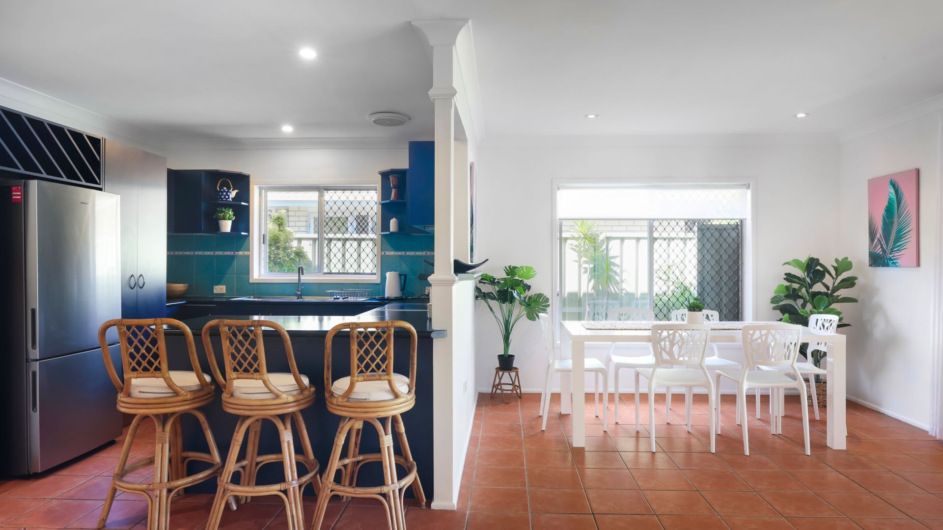 Happy Dayz - Palm Beach Dog Friendly Beach House — image 14