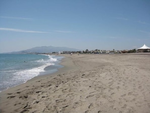 Nær stranden