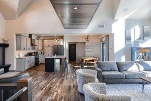 Smart TV, fireplace - Unique New Build w/ Open Plan, Full of Windows, Hot Tub, & Large Deck (Lead)