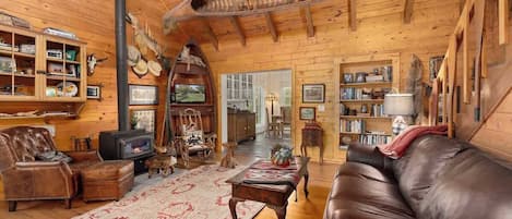 TV, fireplace, DVD player, offices