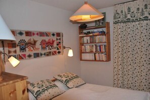 3 bedrooms, iron/ironing board, WiFi