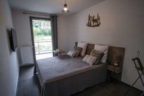 3 Schlafzimmer, Bügeleisen/Bügelbrett, WLAN