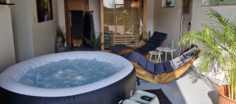 Rural, by the North Sea, family-friendly, sauna and whirlpool!