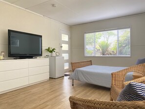 3 bedrooms, iron/ironing board