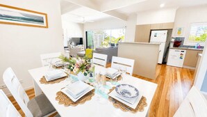 Dining - Sea Breeze On Carroll (Mollymook)