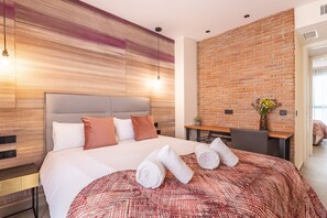 Egyptian cotton sheets, premium bedding, down comforters - Homeart Apartments Soho (Málaga)