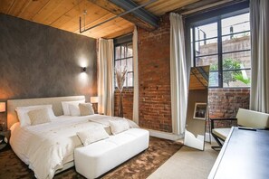 2 Schlafzimmer, Schreibtisch, Bügeleisen/Bügelbrett, WLAN
