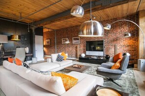 Télévision, espaces bureaux