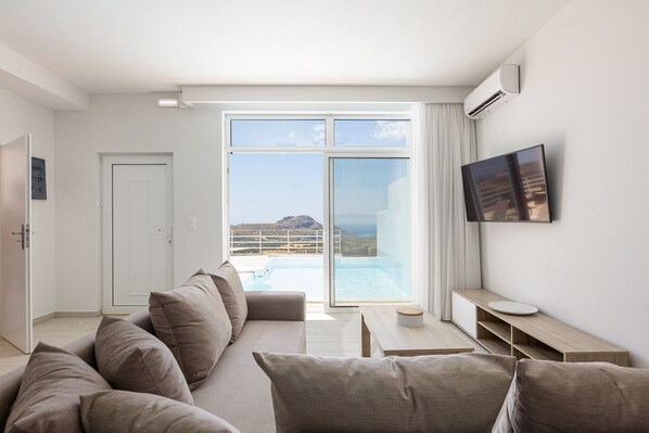 TV, Netflix, streaming services