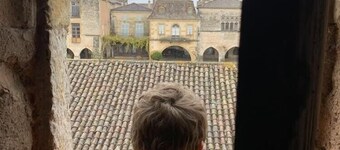 Charming Villa Overllooking Plaza in Monpazier<br>