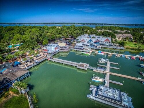 1834 Beachside Tennis ~ Villa with Expanded Balcony, Water Views & Free Tennis!