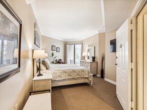 2 bedrooms, iron/ironing board, Internet, bed sheets