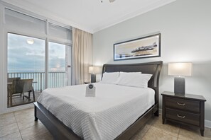 4 slaapkamers, een strijkplank/strijkijzer, gratis wifi, beddengoed