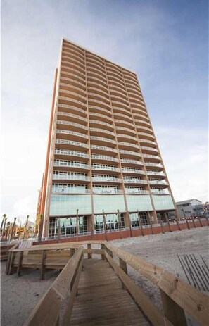 Exterior - Phoenix Gulf Shores 1004 by Liquid Life (Gulf Shores)