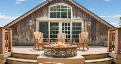 Pool HotTub Pickleball Golf Arcade Firepit Fishing