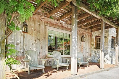 Pool HotTub Pickleball Golf Arcade Firepit Fishing