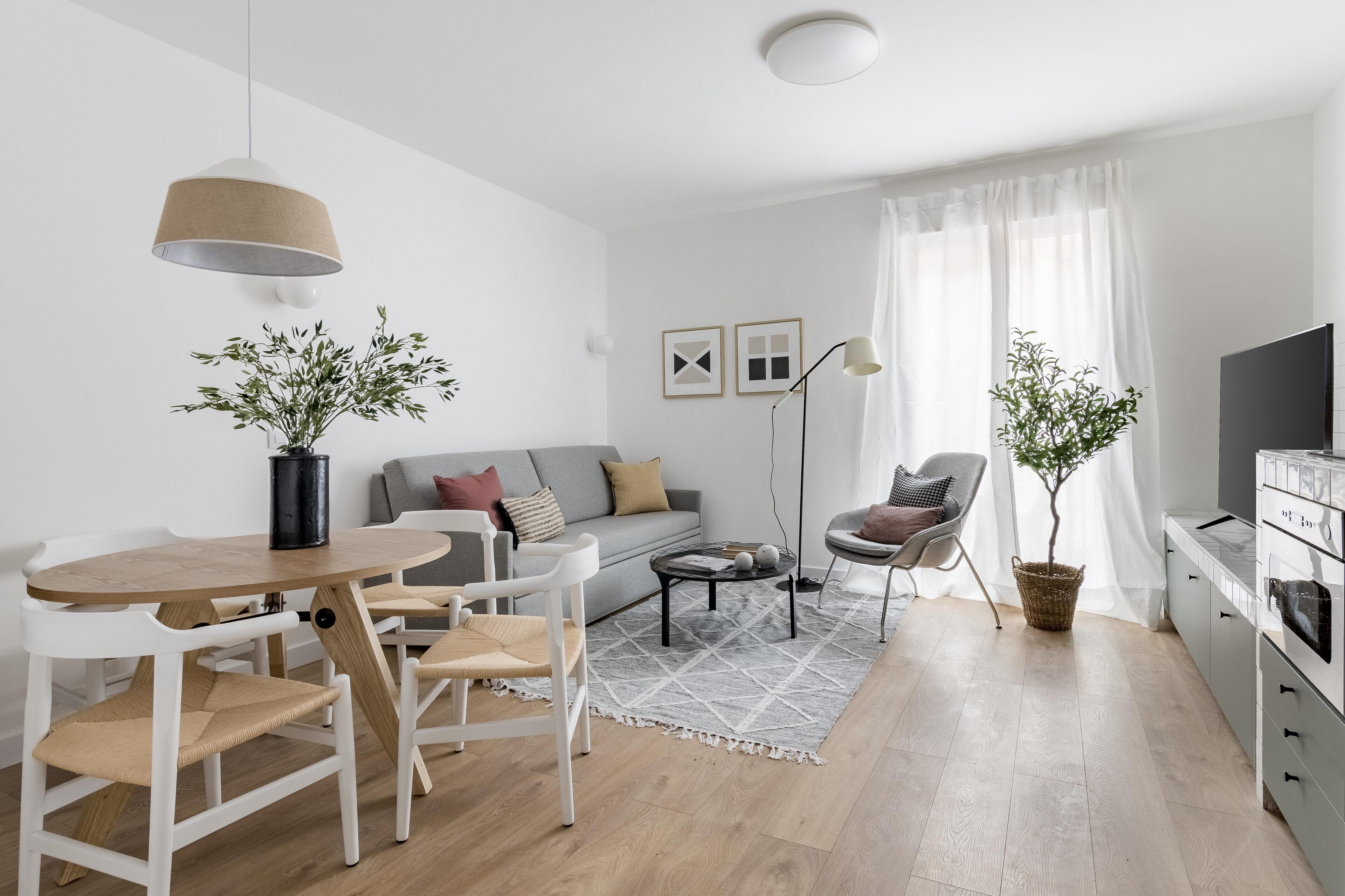 Appartement, 1 slaapkamer | Woonruimte | Een televisie
