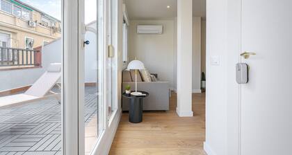 Madrid Sur Apartments by Olala Homes