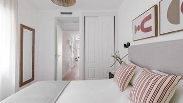 Bureau, lits bébé (gratuits), Wi-Fi gratuit, draps fournis